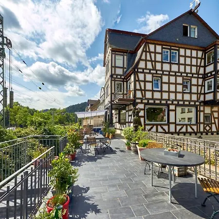 Rhein Und Stuebers Restaurant Hotel