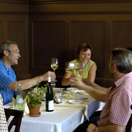 Rhein Und Stuebers Restaurant 酒店
