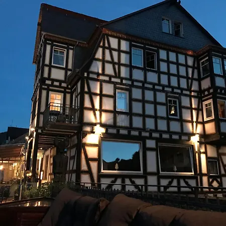 Rhein Und Stuebers Restaurant