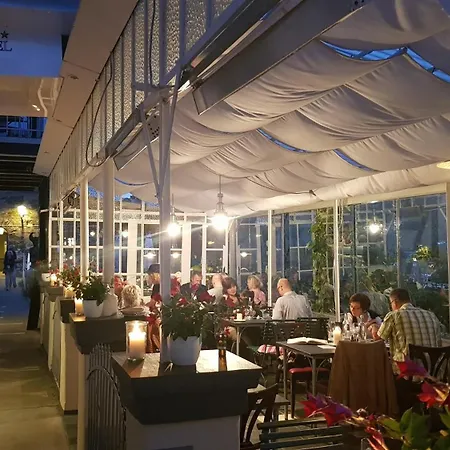Rhein Und Stuebers Restaurant Hotel