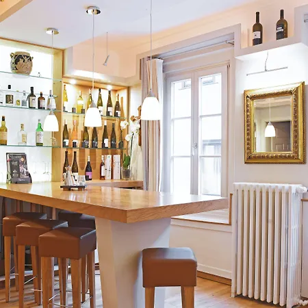 Rhein Und Stuebers Restaurant באכאראך