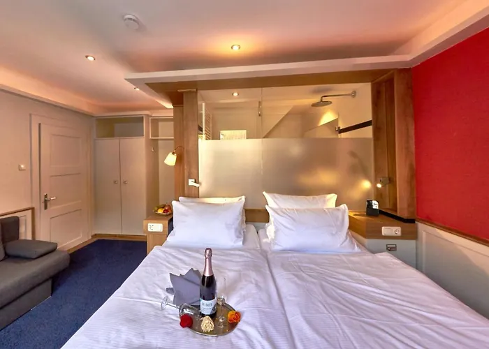 Hotel Rhein Und Stuebers Restaurant Bacharach